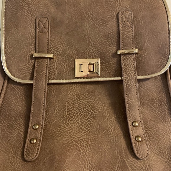 Icing Stylish Backpack - Picture 2 of 6